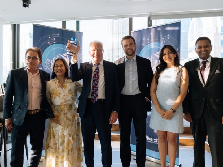 Lord Hain Honoured with Diversity UK’s Lifetime Achievement Award