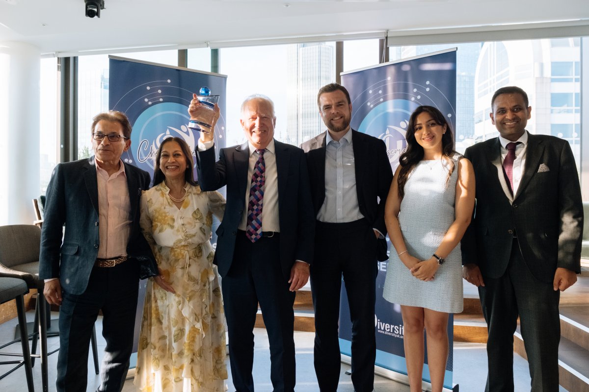 Lord Hain Honoured with Diversity UK’s Lifetime Achievement Award